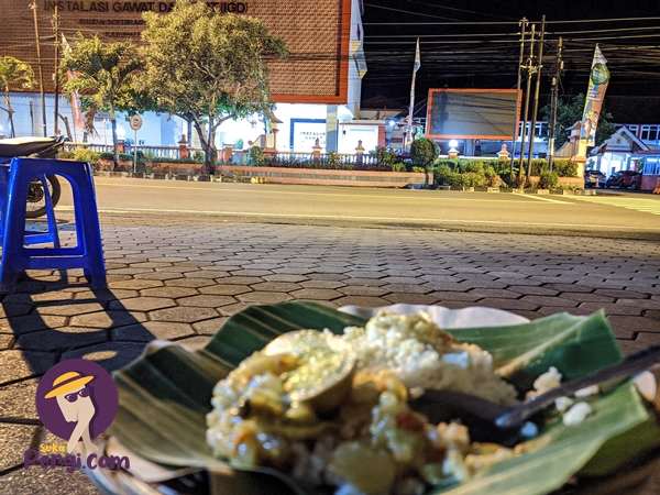 Nasi liwet depan RSUD Kab. Wonogiri