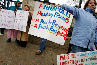 Demonstrators protest Israeli land concessions. Chip Somodevilla - Getty Images