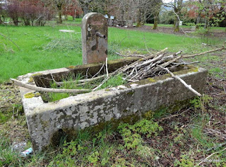 urbex-fontaine-pierres-jpg