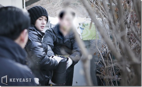 Khj8