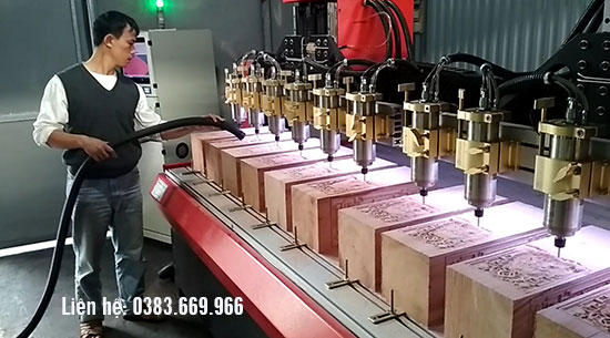 Địa chỉ cung cấp máy khắc cnc nhiều đầu tại Đồng Nai 2