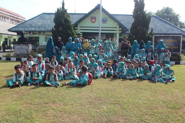 TK IRMAS KELURAHAN GAYAM OUTING CLASS DI KODIM 0726/SUKOHARJO