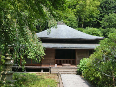  東慶寺仏殿