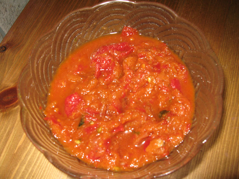 Koleksi 1001 Resepi: sambal tomat