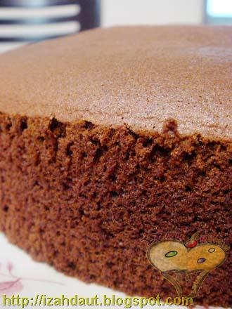 Izah Muffin Lover: Moist Chocolate Chiffon Cake CMG