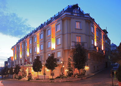 Eresin Crown Hotel Eşsiz Bir Müze Oteli