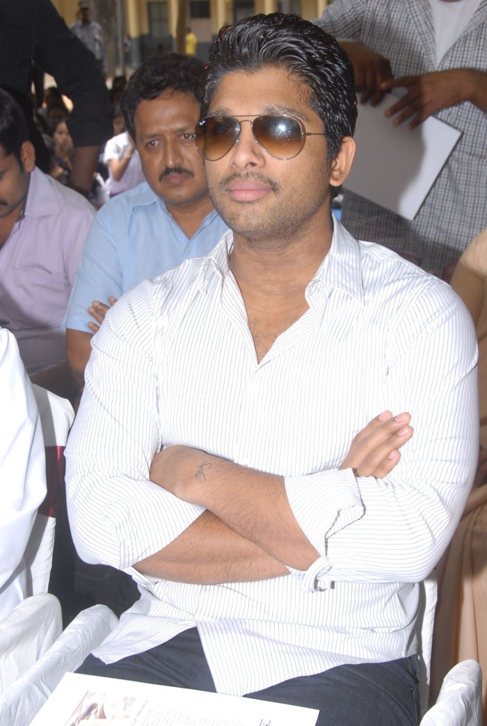 Allu Arjun Supporting Stop Child Labour Campaign