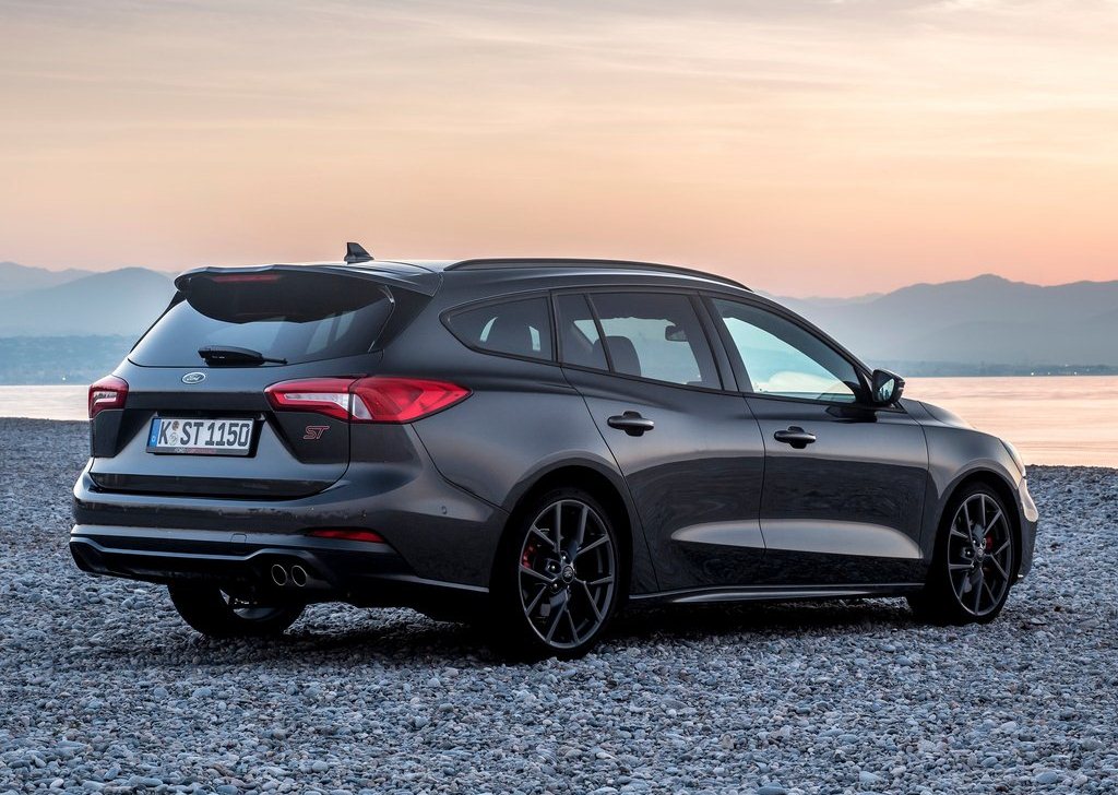 2020 Ford Focus ST Wagon