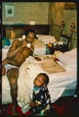 Throwback Pic: Seun Kuti Watching Daddy Fela 