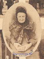 Charlotte Herlinde Goeminne hier afgebeeld toen ze 102 jaar oud geworden was