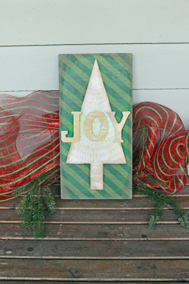 DIY JOY Christmas Canvas by Katie Smith @punkprojects