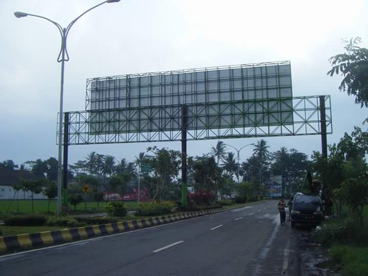 Jasa Pembuatan Billboard Di Malang  ION REKLAME MALANG 