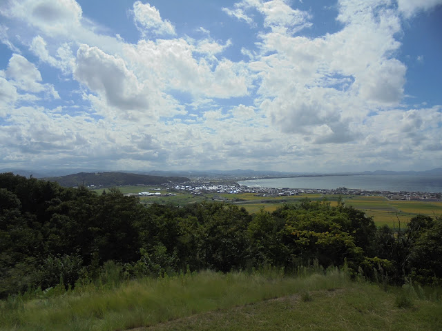 首長の墓から弓ヶ浜半島の展望