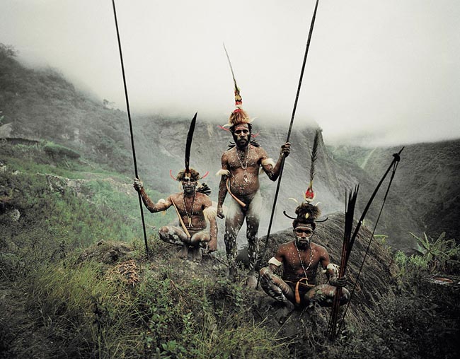 46 Must See Stunning Portraits Of The World’s Remotest Tribes Before They Pass Away - Dani, Indonesia and Papua New Guinea