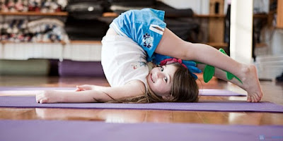 Những lợi ích của yoga đối với trẻ em