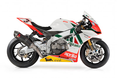 Aprilia RSV4 Max Biaggi Replica 