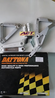 FOOTSTEP UNDERBONE DAYTONA JUPITER Z