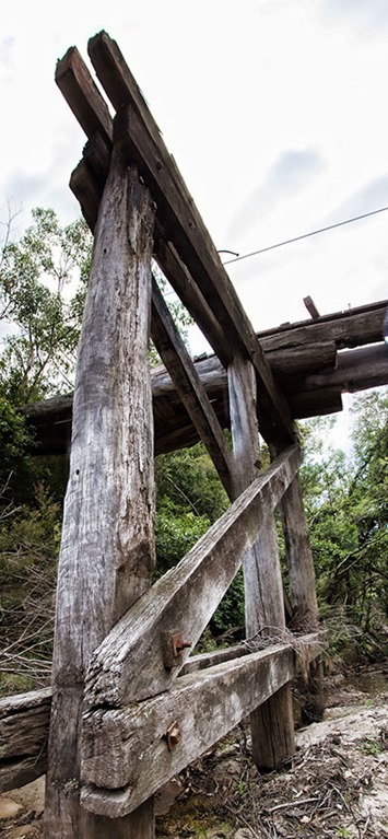 falls-creek-bridge-timbers-3-2-2013-rob-slater