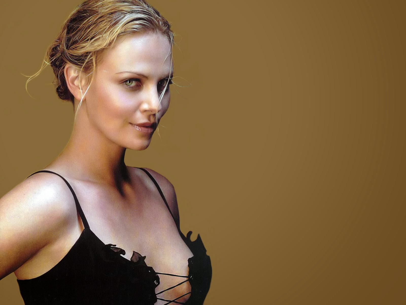... Wallpapers Free Download: Charlize Theron Hd Wallpapers Free Download