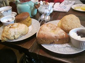 My Date with an English Scone and a German Foodie