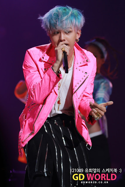 G-Dragon at Yoo Hee Yeol's Sketchbook 121009.