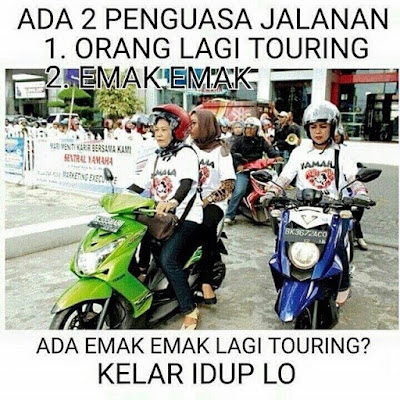 7 Meme Kocak Pake Banget Ibu-ibu Ratu Jalanan