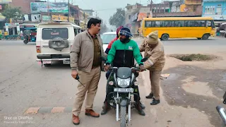 जौनपुर: चौकी प्रभारी ने चलाया वाहन चेकिंग अभियान  | #NayaSaveraNetwork