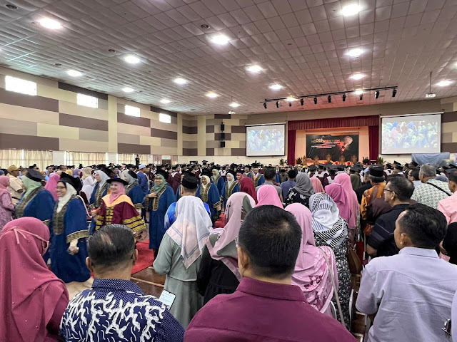 Majlis Konvokesyen Politeknik Mersing Ke-11 : Tahniah Buat Anak Bujang Aku!