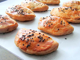 Patatesli Puf Pogaca (Potato Filled Puff Pogaca)