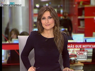 LETICIA IGLESIAS, Jersey morado, Transparentano sujetador (03.12.10)