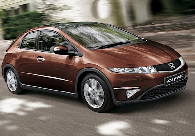 Honda has updated the current version of the 2011 Civic details and first photos