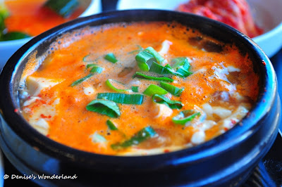 Spicy seafood tofu soup