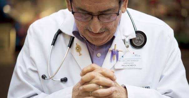 Coronavírus:Médico italiano deixa de ser ateu e passa a crer em Deus