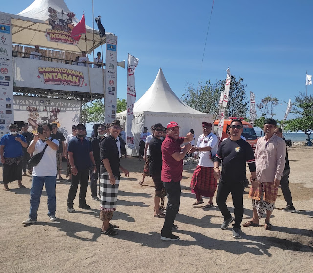    Sekda Alit Wiradana Buka Sabha Yowana Intaran Kite Festival I 