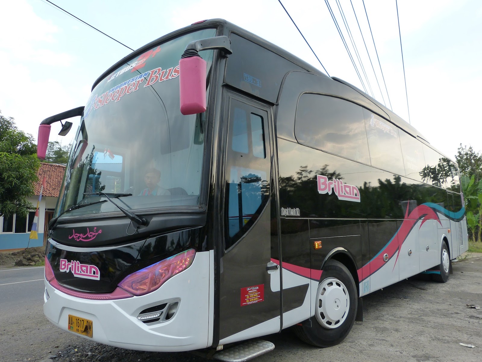 Ini Dia Bus Bus Mewah Di Indonesia Yang Patut Agan Coba KASKUS
