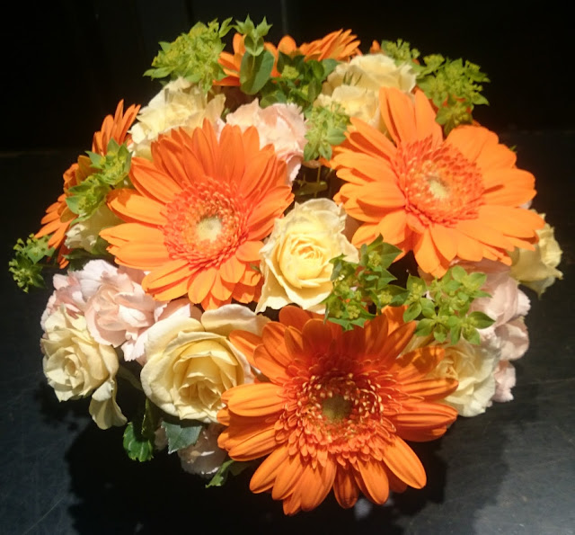 Arrangement   Gerbera  Rose  Carnation  Buprenium   ガーベラ  バラ  カーネーション  ブプレニウム