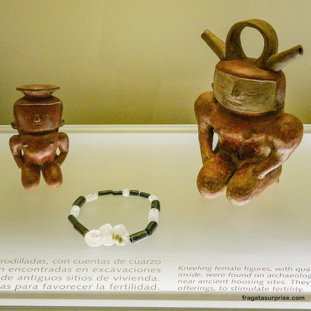 Cerâmicas pré-colombianas no Museu do Ouro de Bogotá