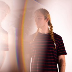Dez Rocksteady voltam com a nova balada folk pop maravilhosa