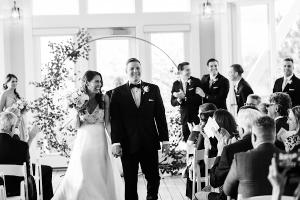 Chesapeake Bay Beach Club Wedding photographed by Heather Ryan Photography