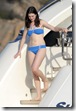 anne hathaway bikini (7)