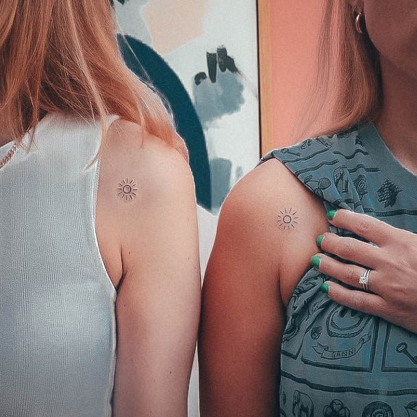 50 mini tatuagens femininas para deixar vocês inspiradas!