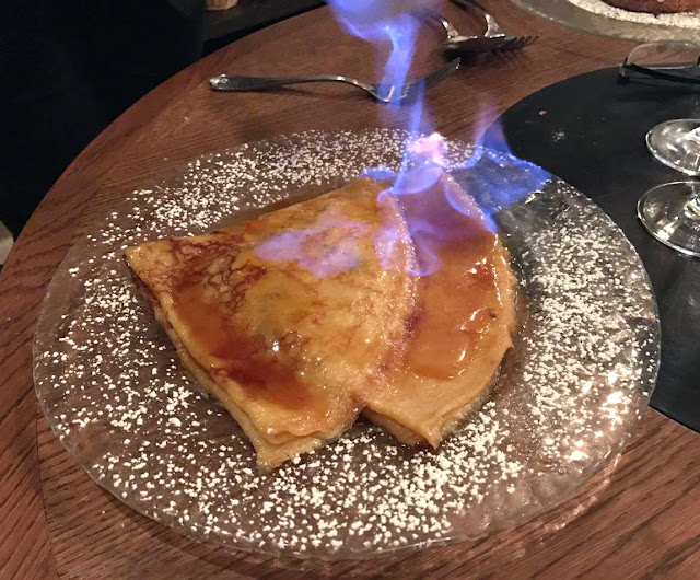 crêpe suzette flambée