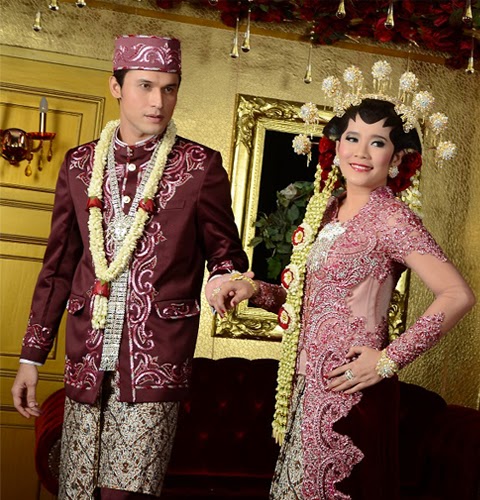 14 Gambar Model Baju Kebaya Pengantin Adat Terbaru 2016