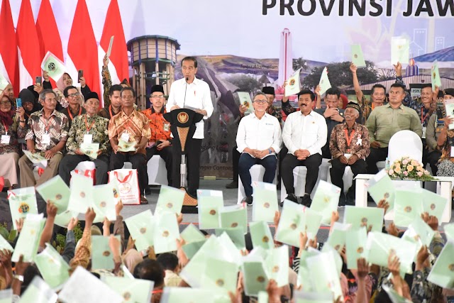 Presiden Jokowi Bagikan 5 Ribu Sertifikat, Bupati Sidoarjo Diskon BPHTB 50 Persen