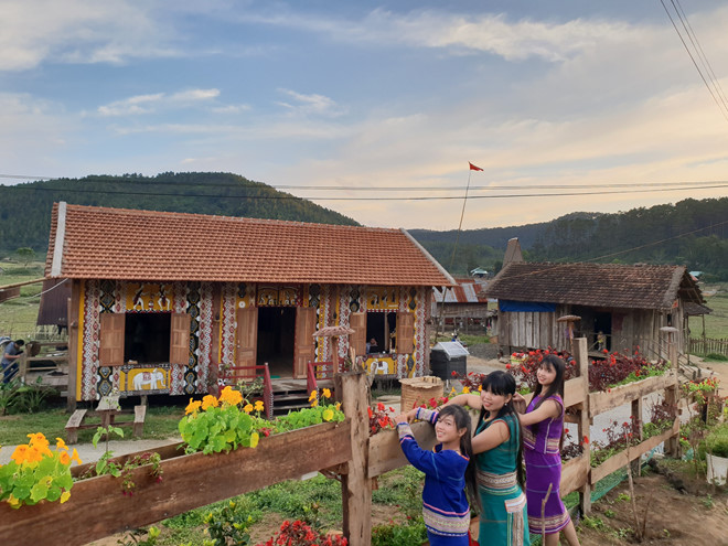 Kon Pring làng văn hóa du lịch cộng đồng