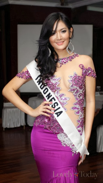 Foto Sexy Maria Selena, Miss Indonesia 2011 - Ada Yang Asik