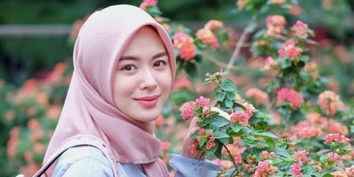   Ayana Jihye Moon, Gadis Muslim Fenomenal dari Korea Selatan