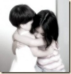 abrazo_distinto