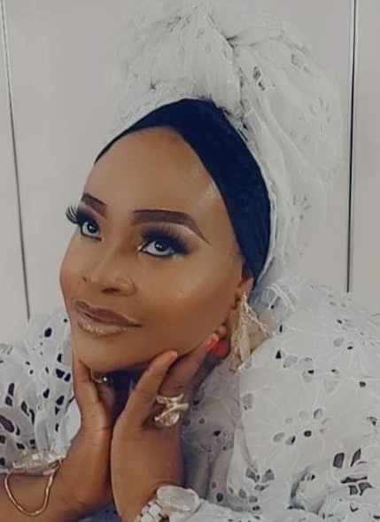 Hot Looks Of Hajia Rashida Ibikunle A.K.A Shida America Diamond Gold
