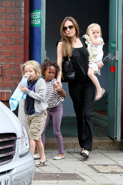 Angelina Jolie and Brad Pitt Take Their Kids to See 'Smurfs 3D'